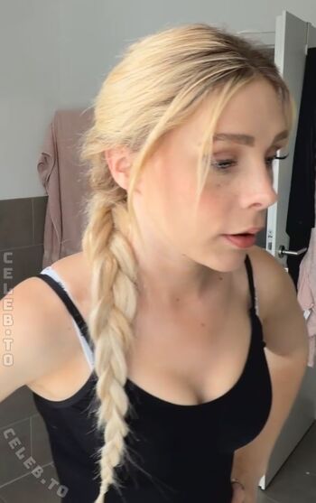 Daniela sex/ leaked private content