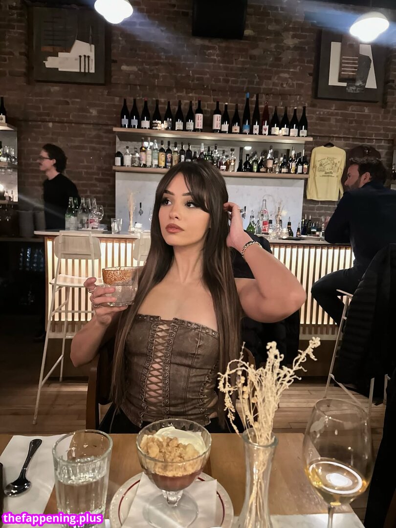 Olivia nox/ leaked private content