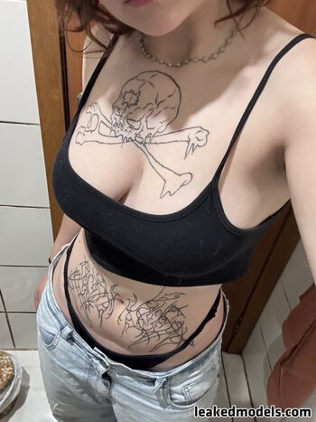 Haesicks / leaked private content