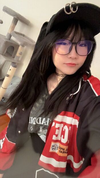 Haesicks / leaked private content