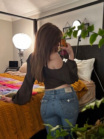 Majikaf/ leaked private content