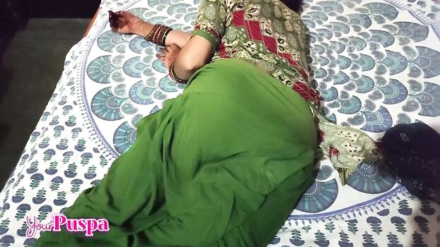 Sarahbustani leaked private content