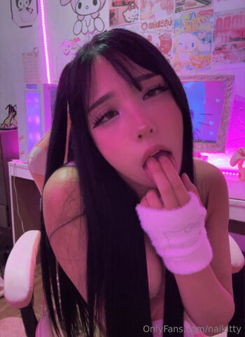Astridlovexo page leaked private content