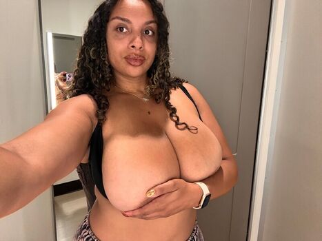 Kinkydomgabbie leaked private content