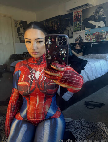 Nelekiz leaked private content