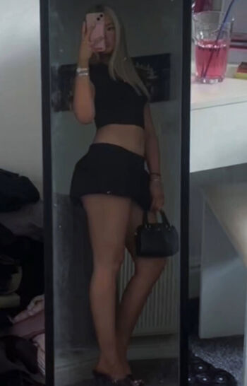 Lolcrecia/ leaked private content