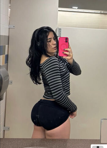 Jokaphotos page leaked private content