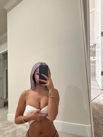 Sttaringart page leaked private content