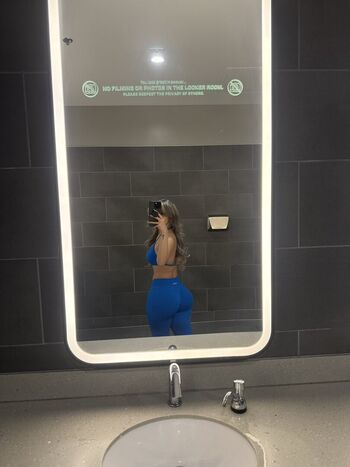 Akiyajeri/ leaked private content