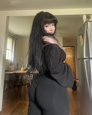 Thiccivelvet/ leaked private content