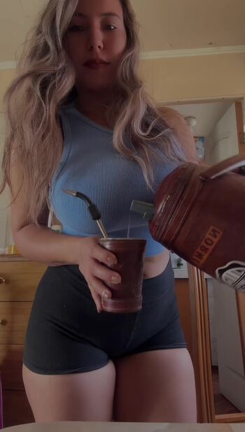 Meiashes/ leaked private content