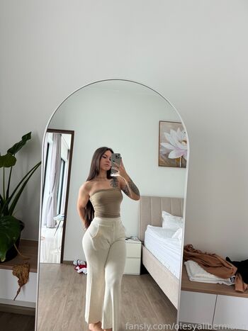 Haesicks / leaked private content