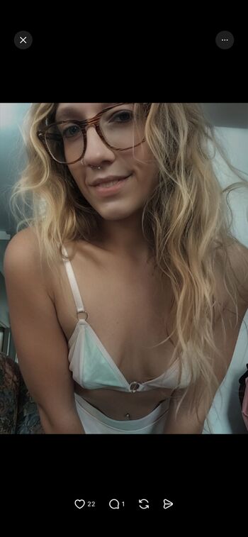 Izzymay leaked private content