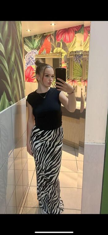 Meeya dugied leaked private content