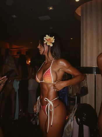 Zahra leaked private content