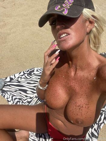 Ari jeter/ leaked private content