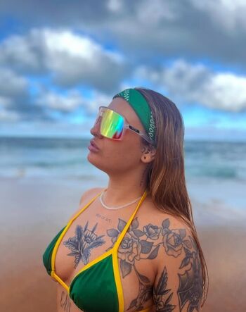 Carlycakesxo leaked private content