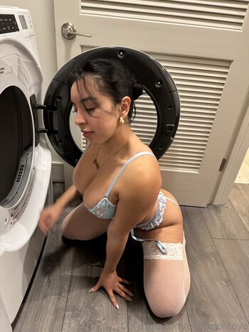 Baek si young/ leaked private content