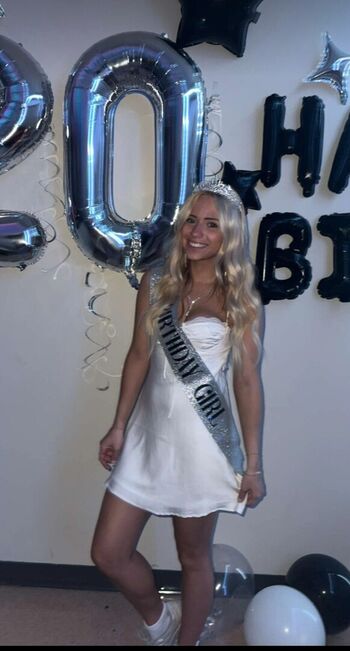 Laili sarah/ leaked private content