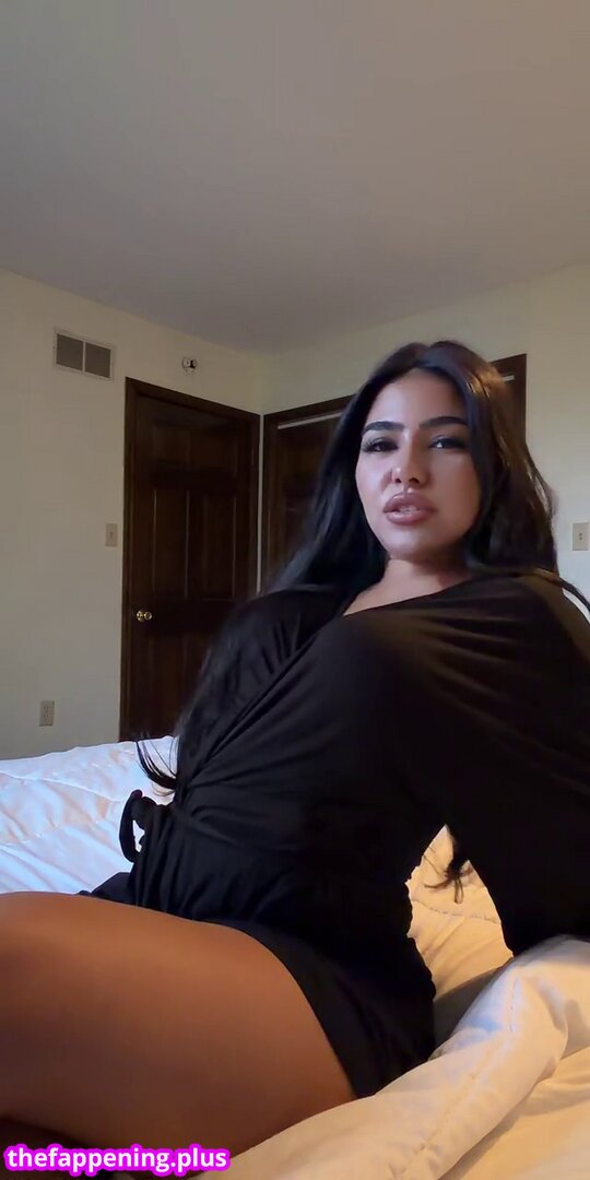 Freshmanevasky page leaked private content
