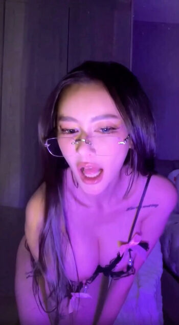 Emyloulove/ leaked private content