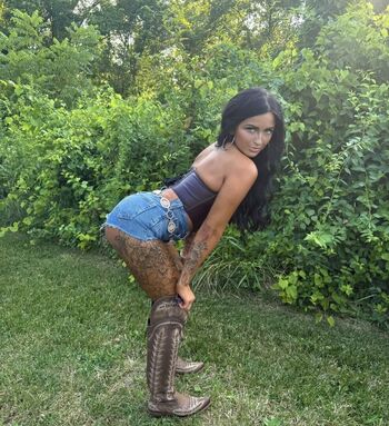 Torianagrande/ leaked private content