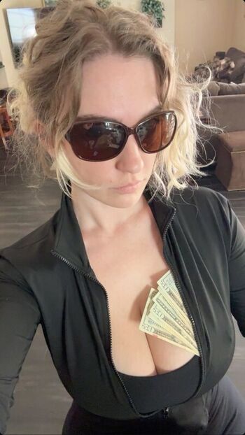Roseasmr leaked private content
