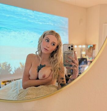 Kyra zagorsky/ leaked private content