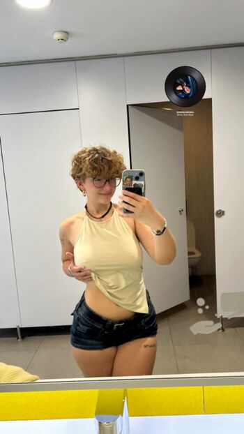 Zia kwon/ leaked private content