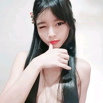 Bustylilmegan leaked private content