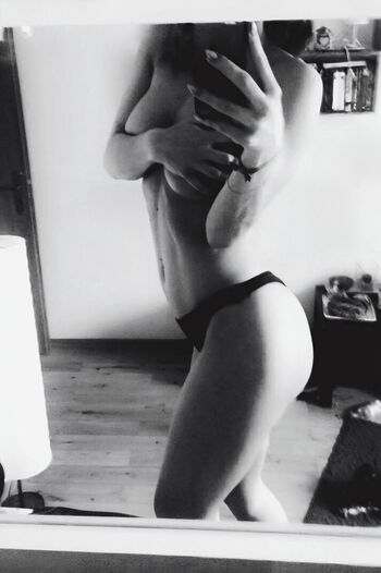 Julia logan/ leaked private content