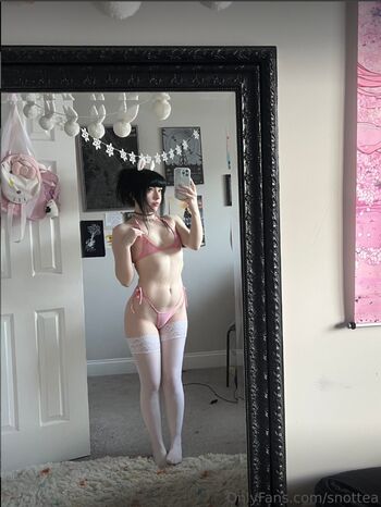 Snottea leaked private content