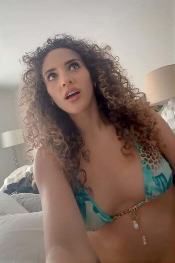 Sofie dossi leaked private content