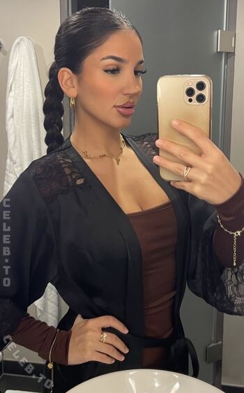 Bel larcombe slice of salami/ leaked private content