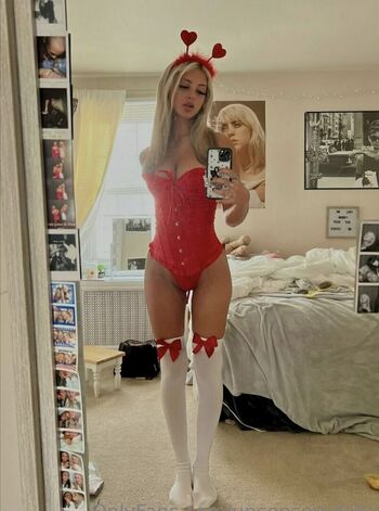 Daniela riaz/ leaked private content
