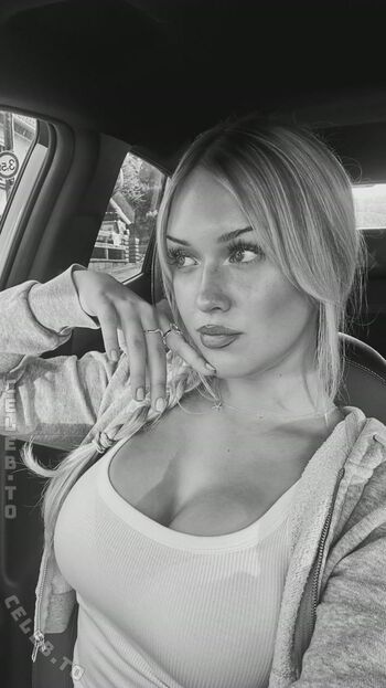 Lily adrianne / leaked private content
