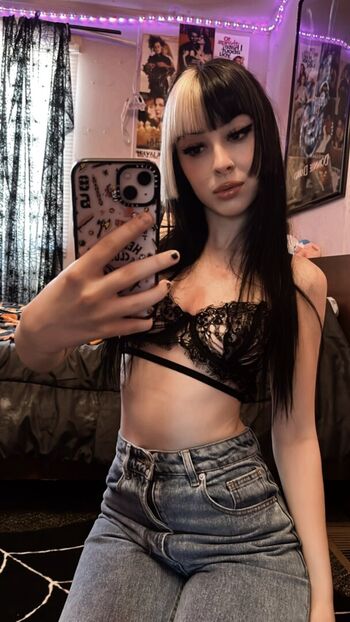 Saaniyax onlyfans leaked private content