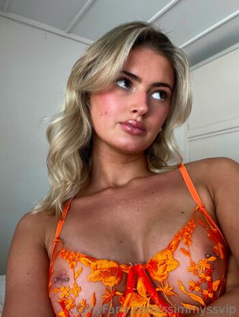 Lapopita nude leaked private content