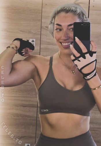 Julia kelly/ leaked private content
