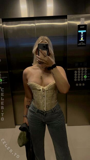 Daniela sex/ leaked private content