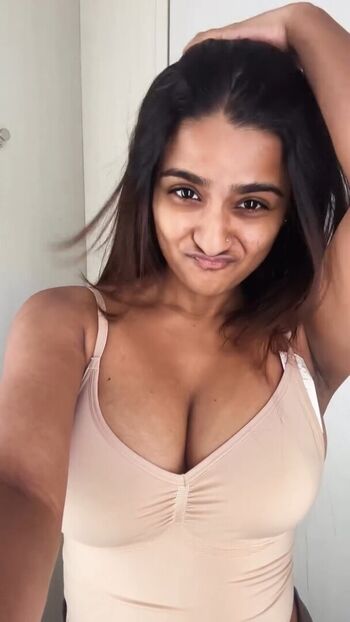 Suhana khan leaked private content