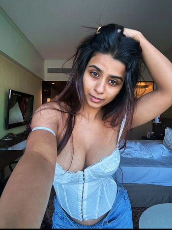 Suhana khan leaked private content