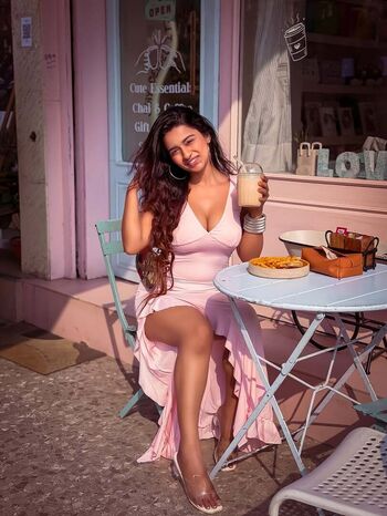 Suhana khan leaked private content