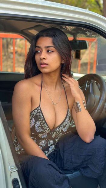 Suhana khan leaked private content