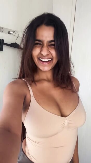 Suhana khan leaked private content
