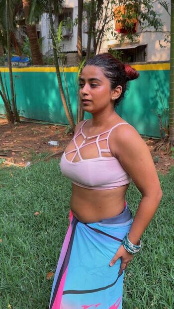 Suhana khan leaked private content