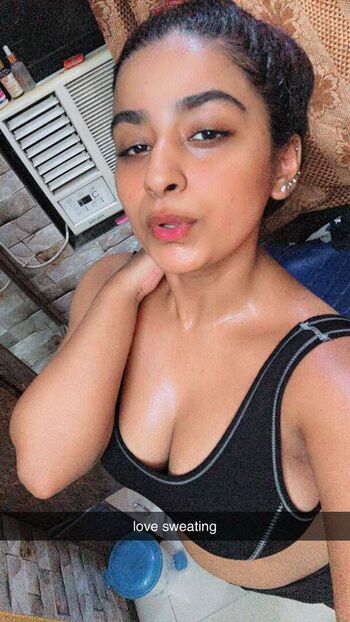 Suhana khan leaked private content