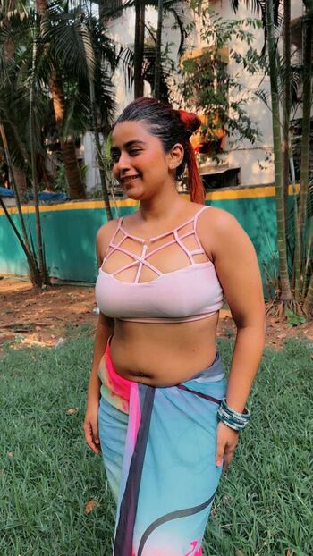 Suhana khan leaked private content