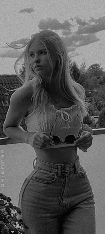 Sttaringart/ leaked private content