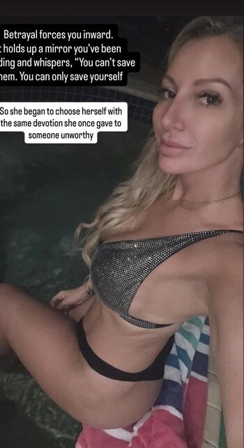 Zoe deven/ leaked private content